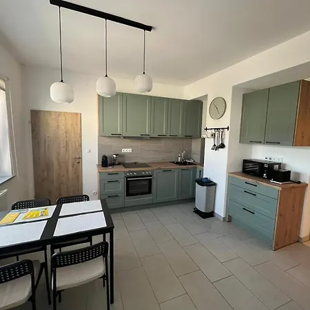 Danner Worker - Ruhige Mit Kueche Fuer Arbeiter & Firmen