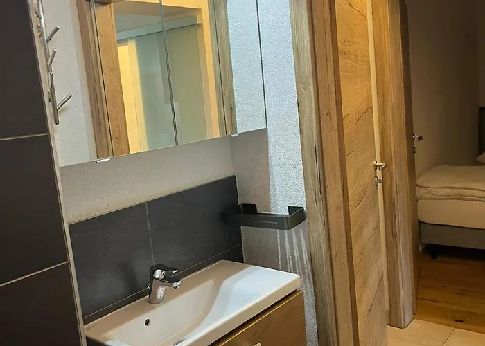 Danner Worker - Ruhige Mit Kueche Fuer Arbeiter & Firmen *